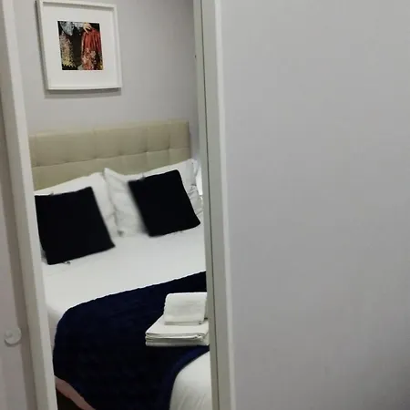 Ferhouse Dreams-farilhoes Appartamento *